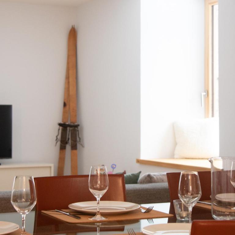 Appartement T4 spacieux avec balcon aux pieds des sentiers avec vue sur les montagnes - Jusqu'à 8 personnes - Appartement 3 Chambres avec Vue sur la Montagne - 17
