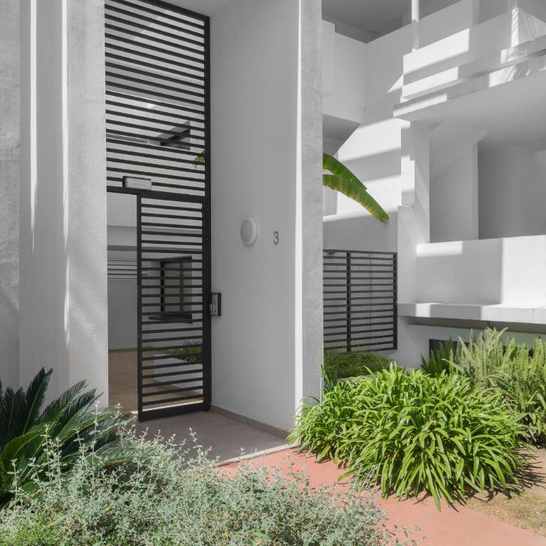 Panoramic Views and Large Garden in Atalaya Hills - Apartamento de 3 dormitorios con vistas - 32