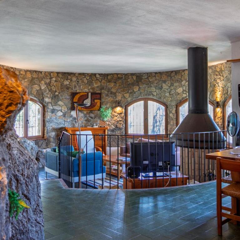 Casa Roca Vista A unique holiday home built on a rock with breathtaking views - Casa - 13