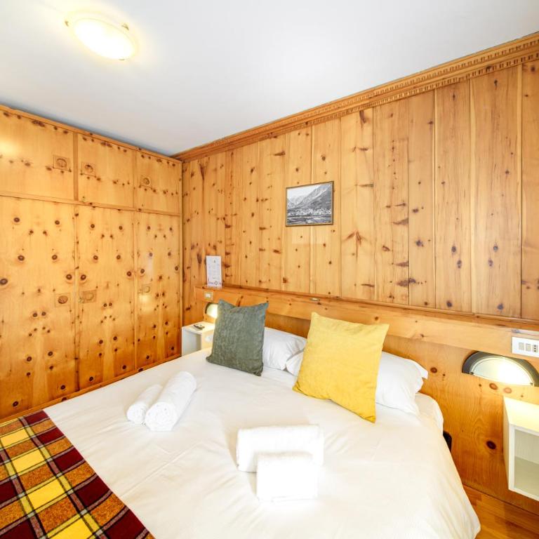 Hotel Ambassador Bormio - Camera Matrimoniale - 9