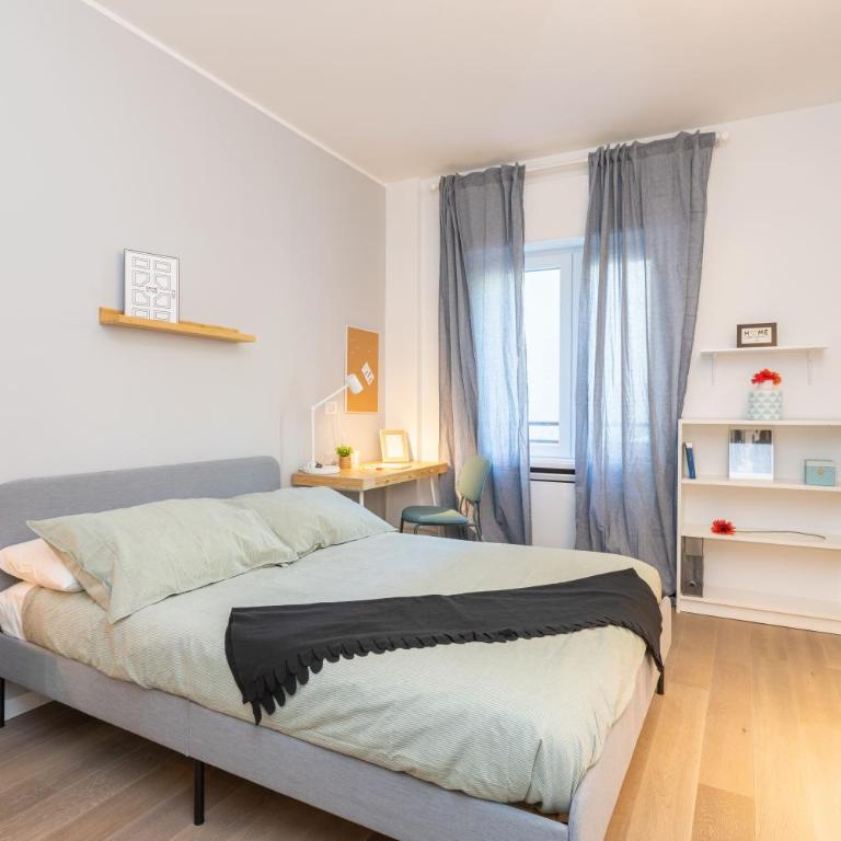 JOIVY Solari Tolstoj Apartments - Appartamento con 3 Camere da Letto - 15