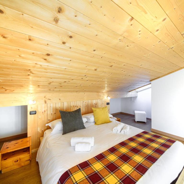 Hotel Ambassador Bormio - Camera King con Balcone - 5