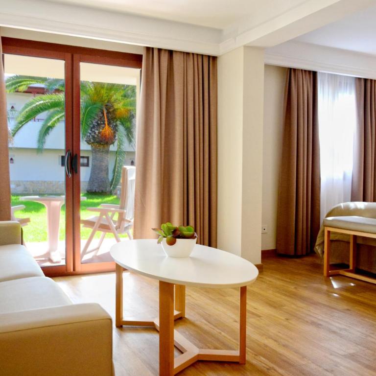 Alua Suites Fuerteventura - All Inclusive - Suite Junior - 1 padre - 4