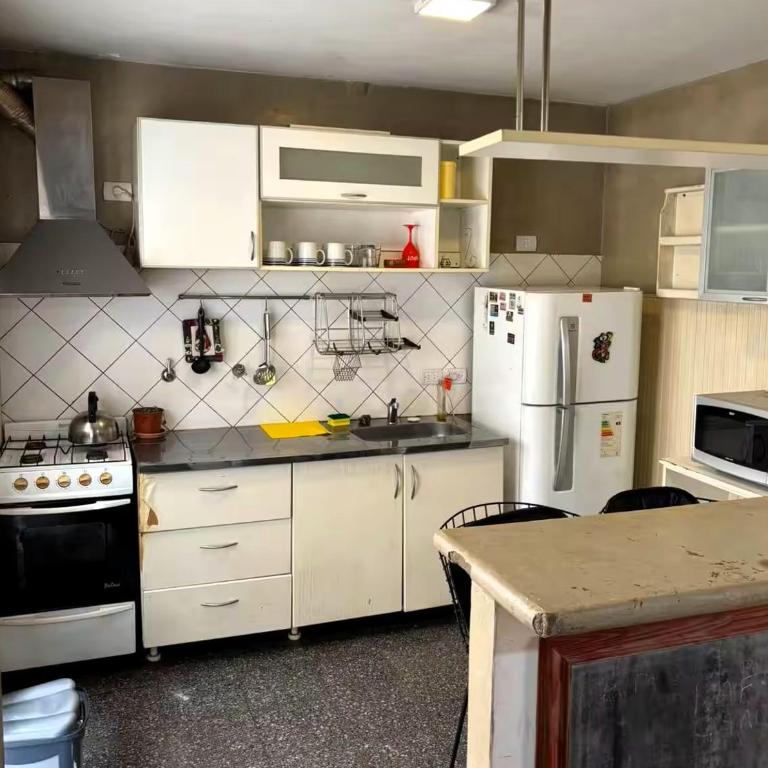 Departamento en Martinez a 100 metros de la plaza - Apartamento de 2 dormitorios - 3