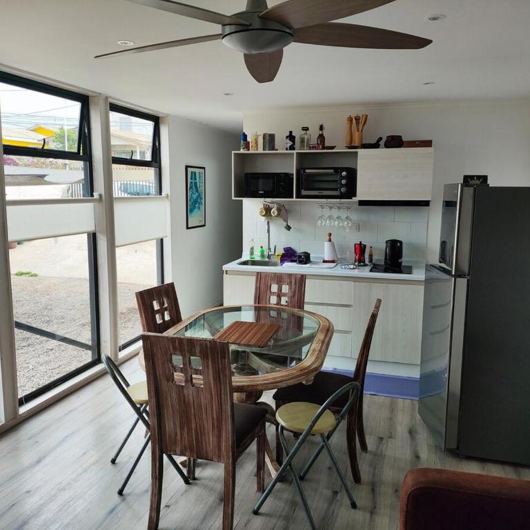 Seguridad Familia Playa La Herradura Caminando 15 minutos - Two-Bedroom House - 15