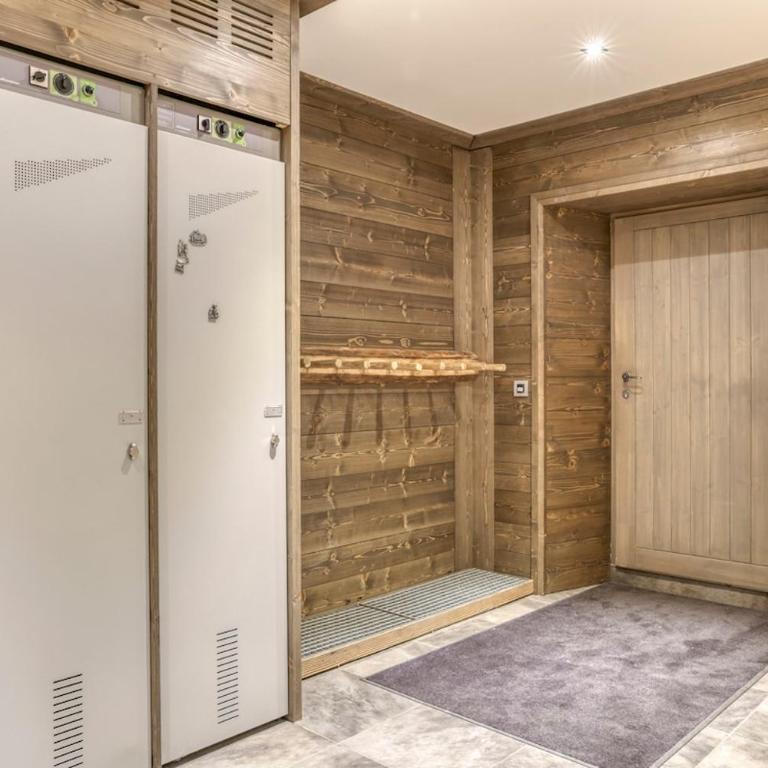 Chalet exceptionnel de 600m2 - Spa, salle de gym, ski-room - Chalet - 21