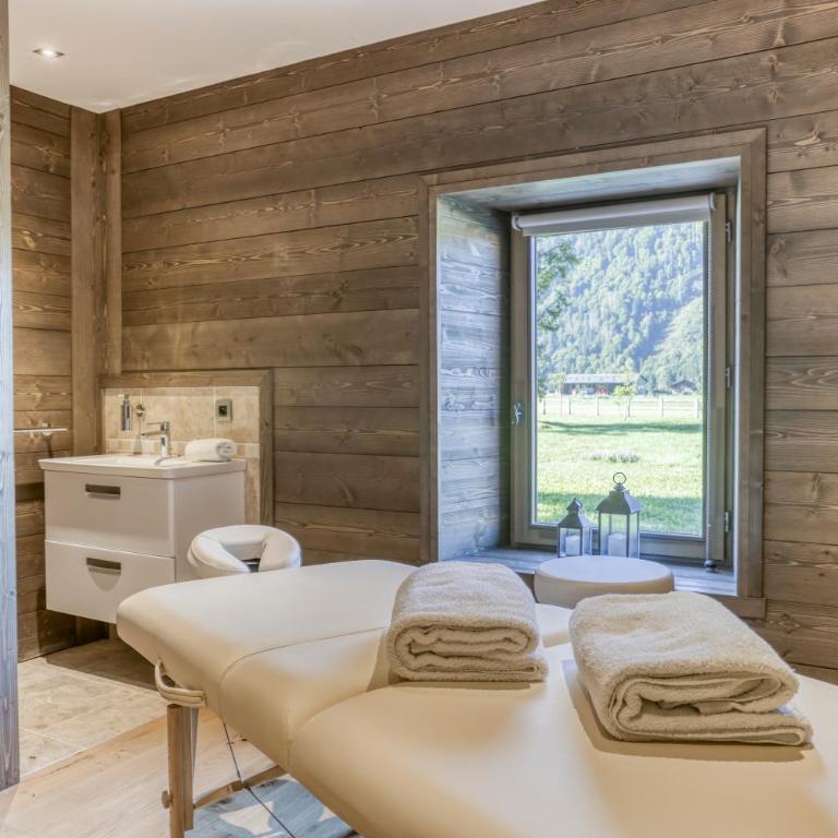 Chalet exceptionnel de 600m2 - Spa, salle de gym, ski-room - Chalet - 38