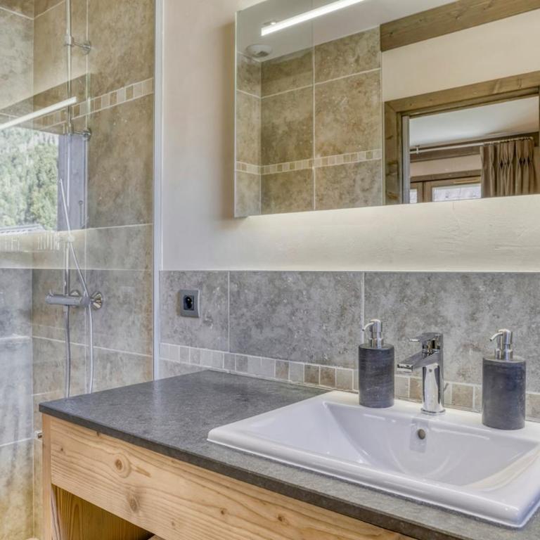 Chalet exceptionnel de 600m2 - Spa, salle de gym, ski-room - Chalet - 40