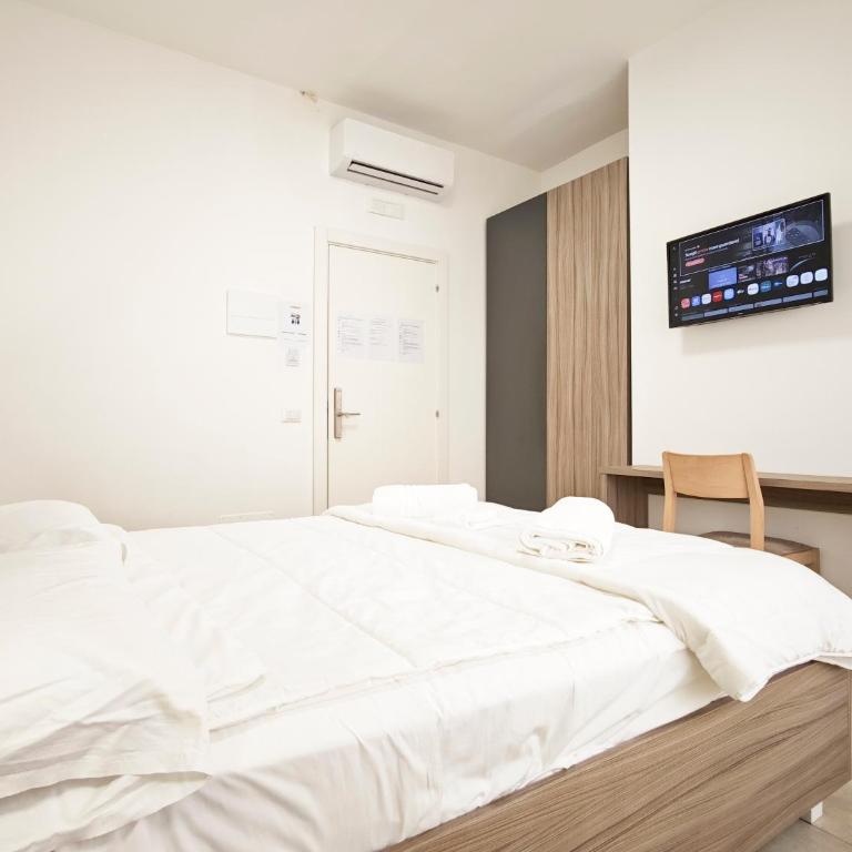 Estelle - Double Room - 10