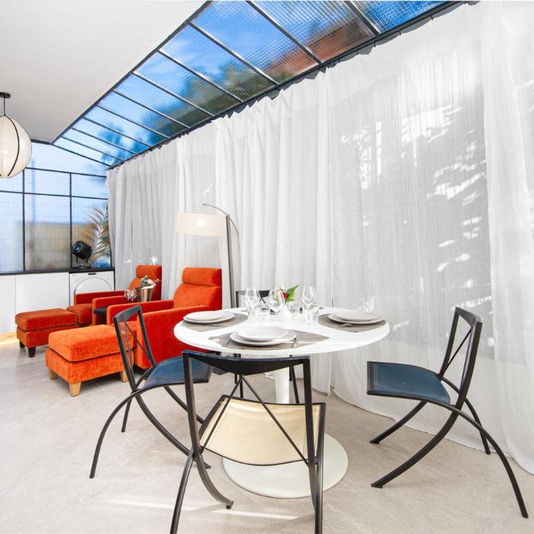 Menton Port & Plages - Logement unique - FP - Two-Bedroom Apartment - 10