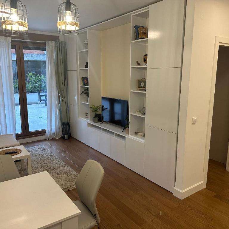 Garden Escape Zemun - One-Bedroom Apartment with Garden - 15