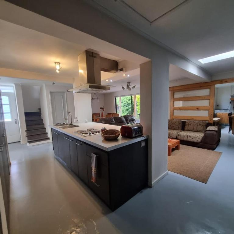 Casa celeste - Three-Bedroom Home - 1
