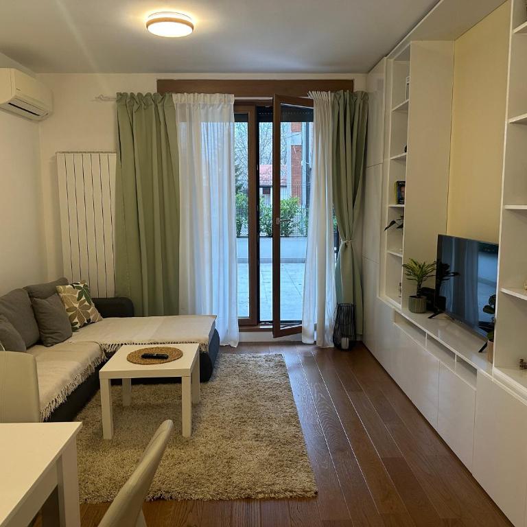 Garden Escape Zemun - One-Bedroom Apartment with Garden - 8