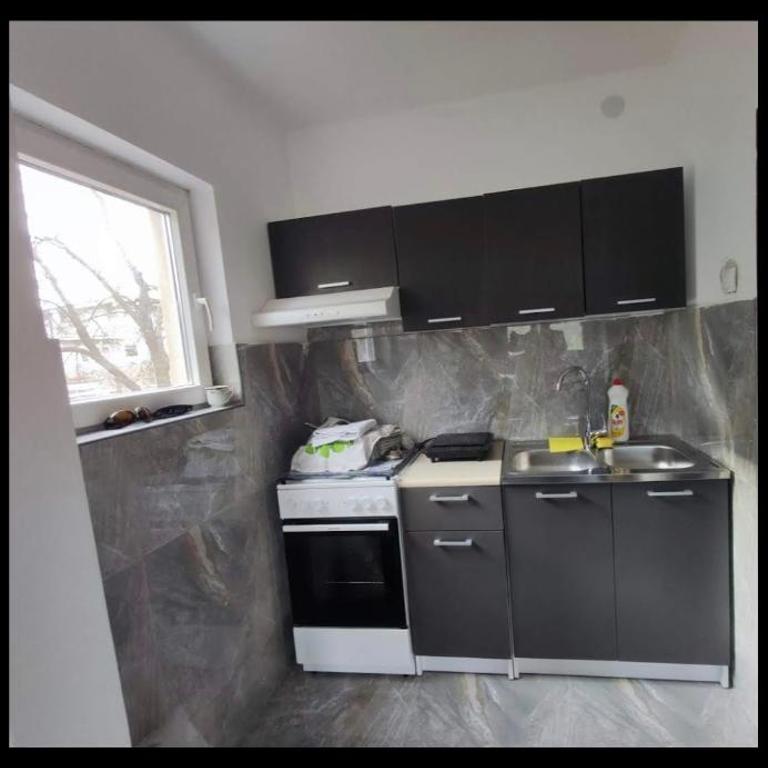 Bazen Jelasnica - Three-Bedroom Villa - 13