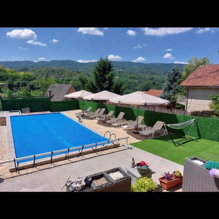 Bazen Jelasnica - Three-Bedroom Villa - 30