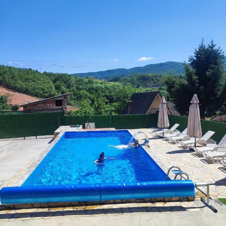 Bazen Jelasnica - Three-Bedroom Villa - 38