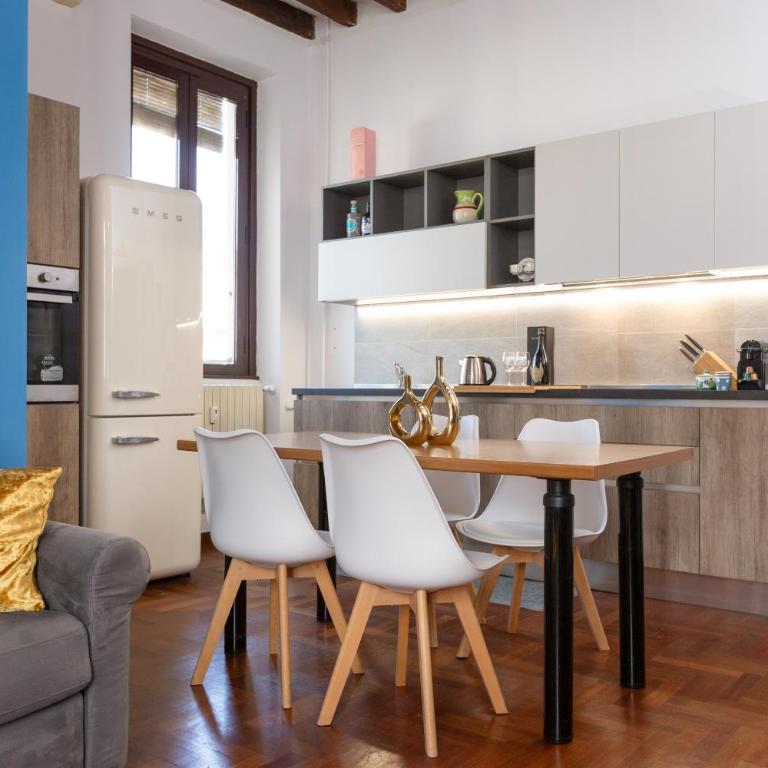 ArtStay Apt Stazione Centrale, 5 Piano, No Ascensore - Appartamento con 2 Camere da Letto - 46