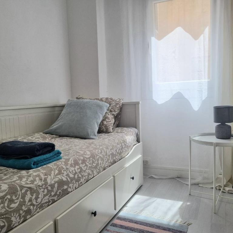Casa Verde Alicante - Three-Bedroom Apartment - 2