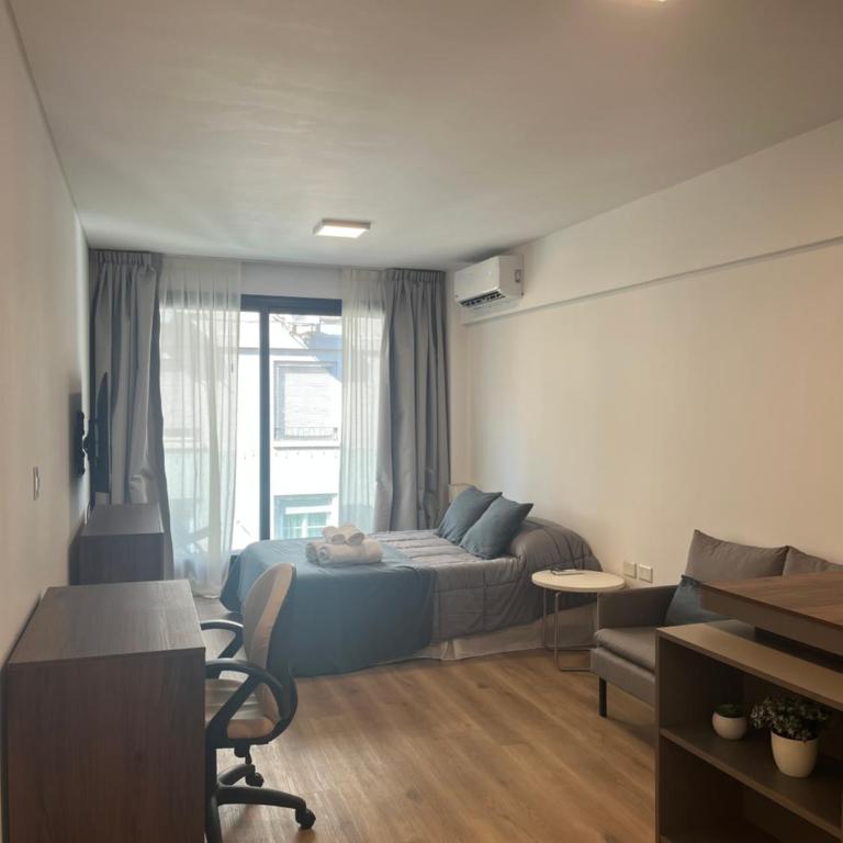 Modern apartment with balcony and desk for students - Apartamento con balcón - 17