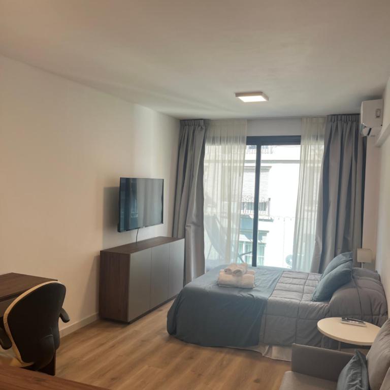 Modern apartment with balcony and desk for students - Apartamento con balcón - 10