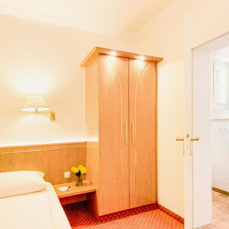 Hotel Kriemhild am Hirschgarten - Einzelzimmer - 1