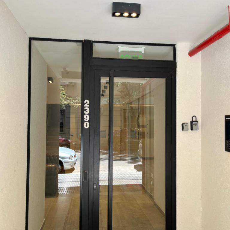 Modern apartment with balcony and desk for students - Apartamento con balcón - 63