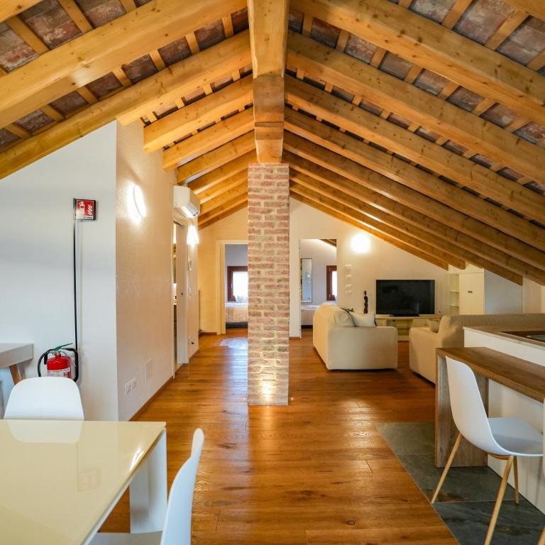 Alla Rocca Storica Zefiro - Appartamento con 2 Camere da Letto e con Vista - 1