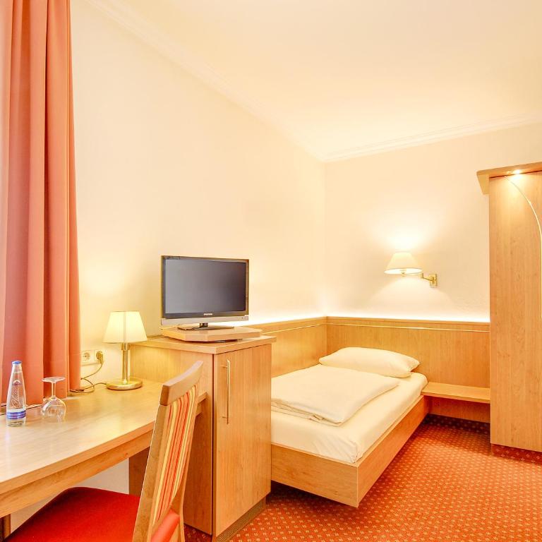 Hotel Kriemhild am Hirschgarten - Einzelzimmer - 2