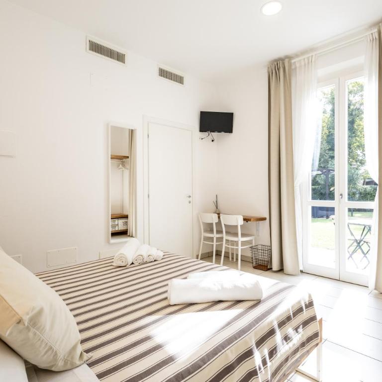 Le Sabbie B&B - Camere in villino a 50mt dal mare - Camera Matrimoniale con Accesso Disabili - 3
