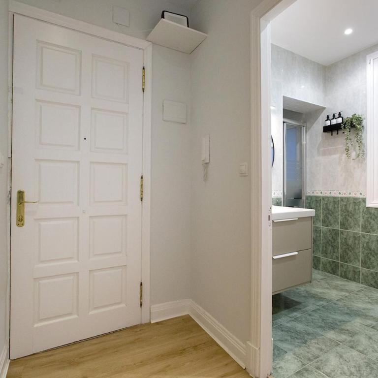 Apartamento Puerta del Camino 5 - Three-Bedroom Apartment - 28