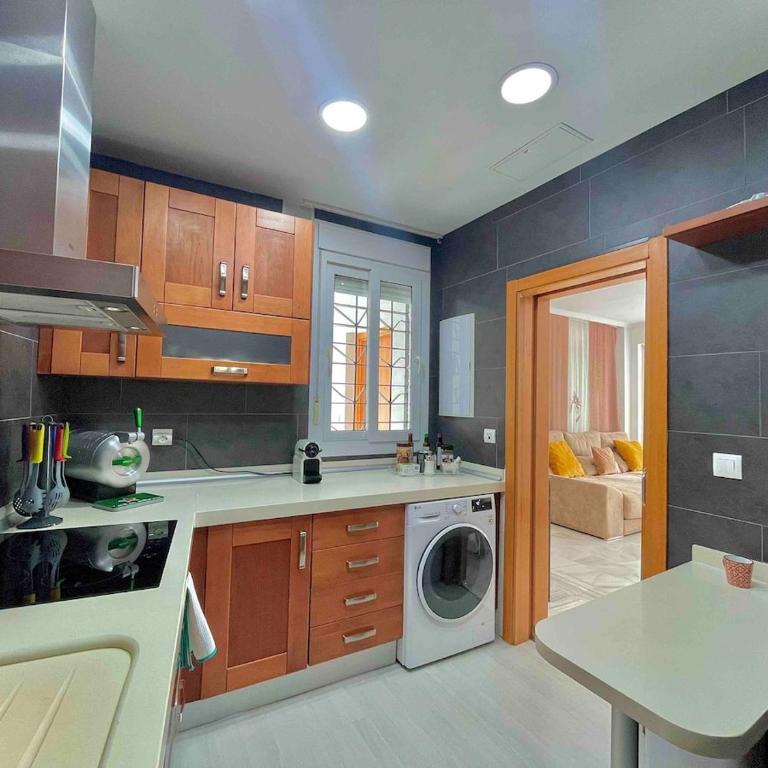 Atico Triana 100 meters with terrace and parking - Apartamento de 1 dormitorio - 17