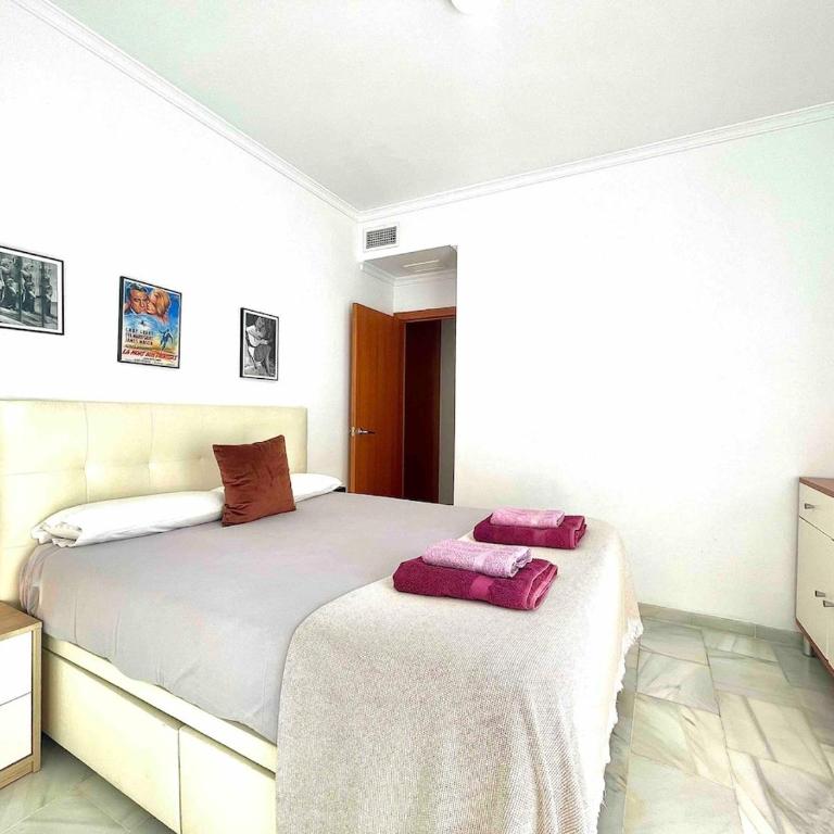 Atico Triana 100 meters with terrace and parking - Apartamento de 1 dormitorio - 38