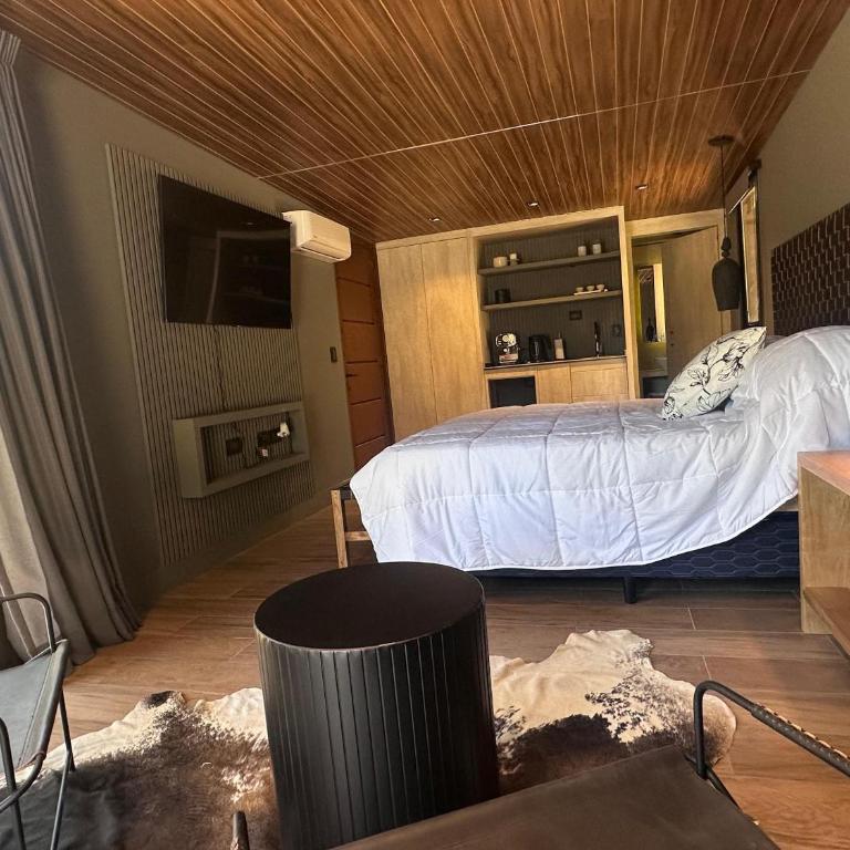 LÜN Lodges - Deluxe Double Room - 14