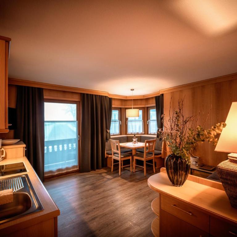 Pension Kuntschner - Apartment mit Balkon - 5