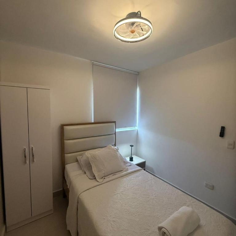 Apartamento con cercania al Mar y centro historico - Three-Bedroom Apartment - 22