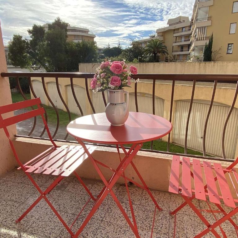 FS520-B10 Appt 3 pièces 6 personnes FREJUS - Two-Bedroom Apartment - 1