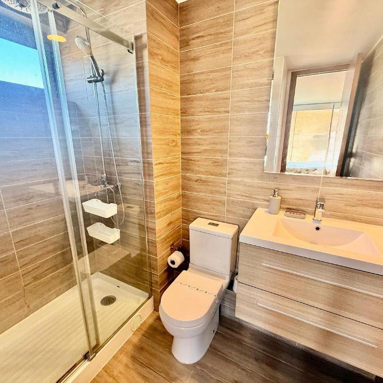 Modern double suite apartment with heated pool - Apartment - 9
