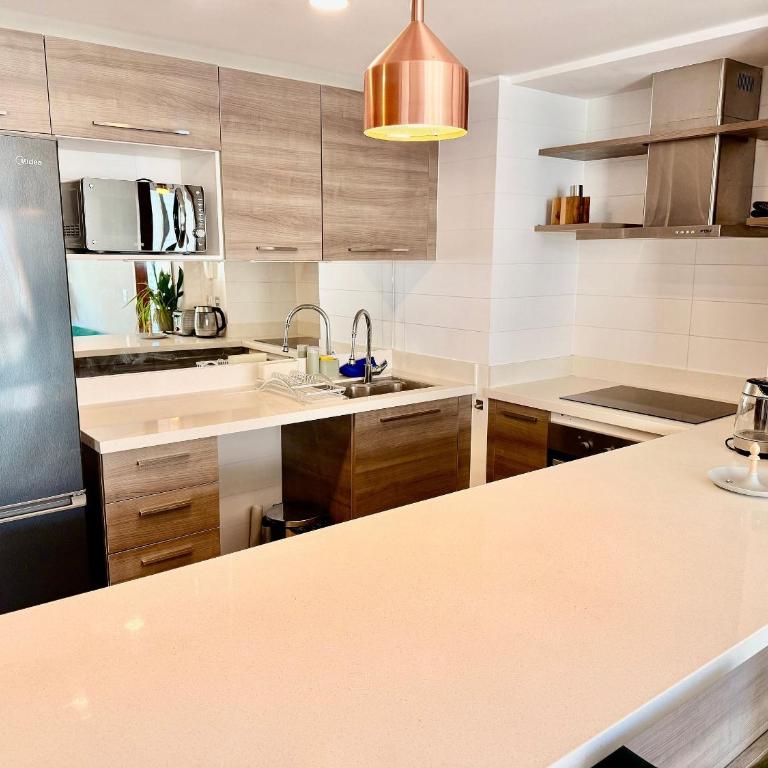 Modern double suite apartment with heated pool - Apartment - 16