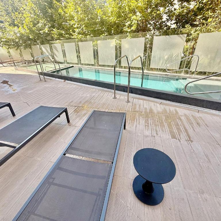Modern double suite apartment with heated pool - Apartment - 25