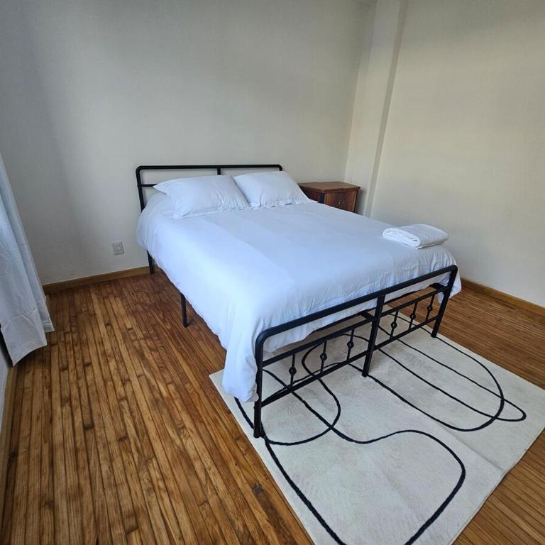 Classic and Modern in Roma - Two-Bedroom Apartment - 2