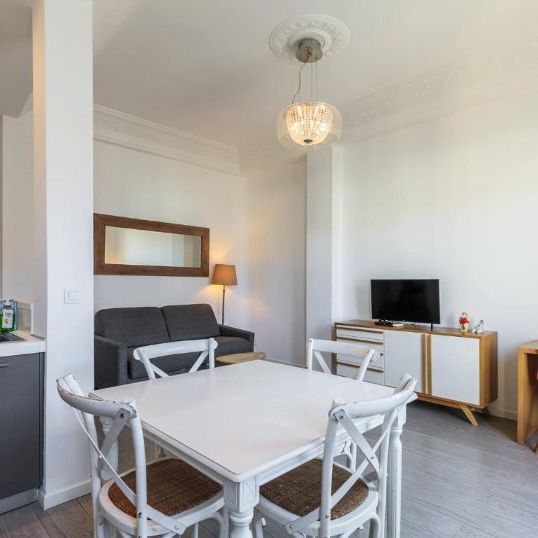 Charmant 2 pieces dans le carre d or - Appartement avec Balcon - 18