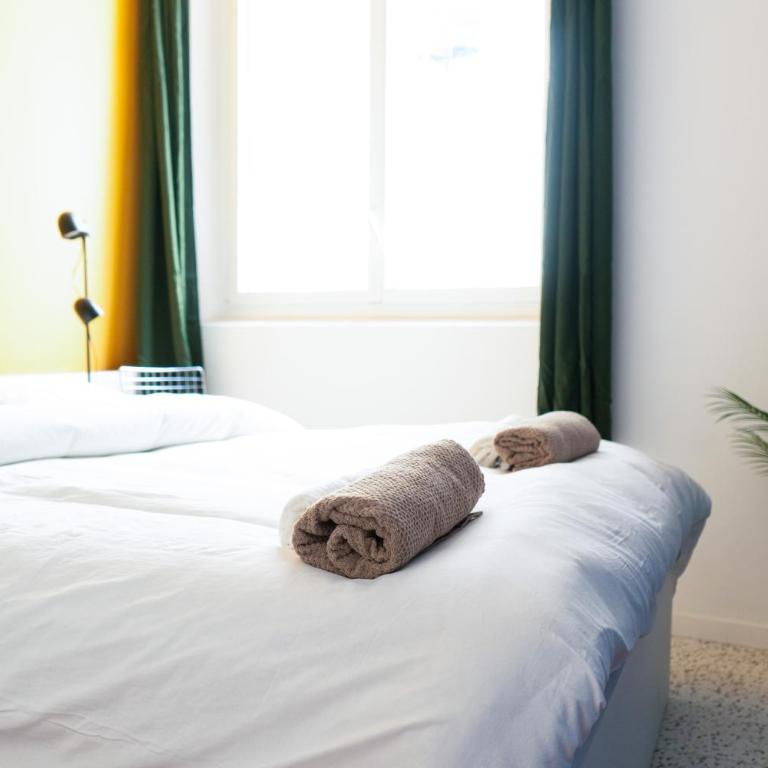 Arty & Chic 1BR 4P - Coeur de Marseille - AC - One-Bedroom Apartment - 21