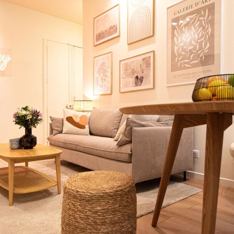 Superb flat in Champs Elysées - Two-Bedroom Apartment - 6