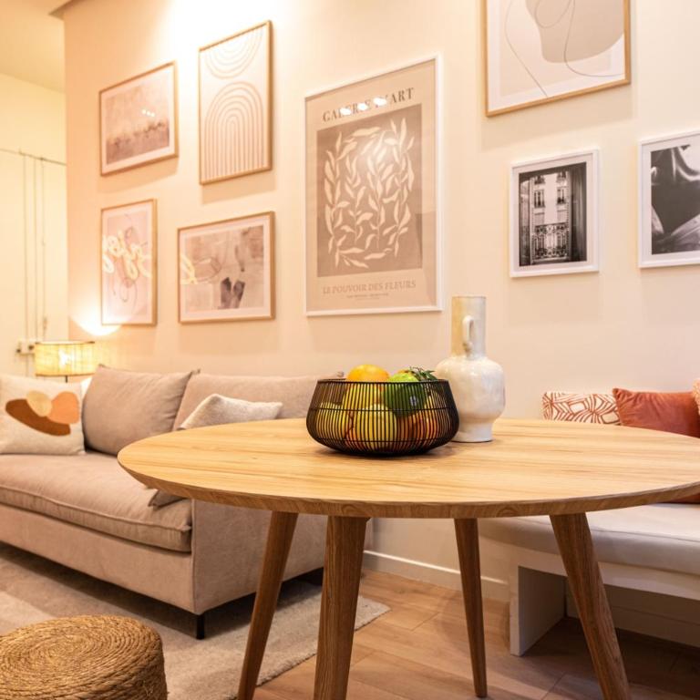 Superb flat in Champs Elysées - Two-Bedroom Apartment - 14