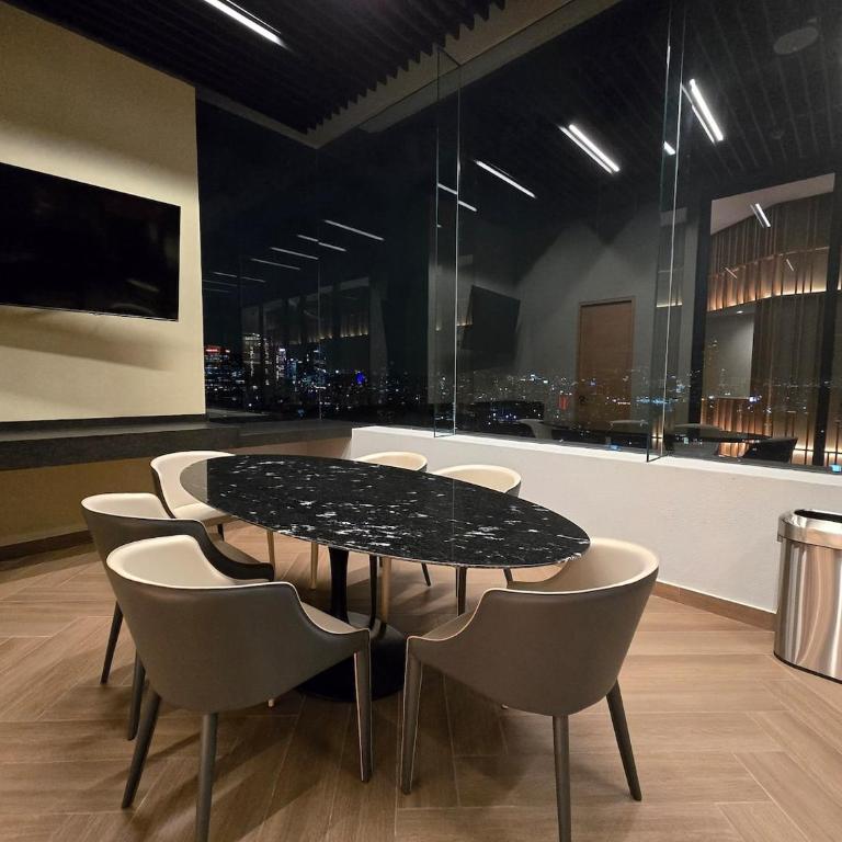 Balconied Peaceful Apt in High-rise with Amenities - Estudio Deluxe con cama grande - 44