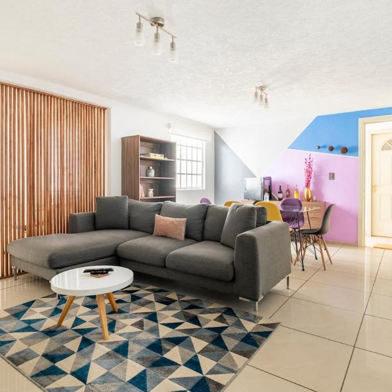 Experience Roma Norte in Eclectic Balconied Apt - Apartment with Balcony - 7