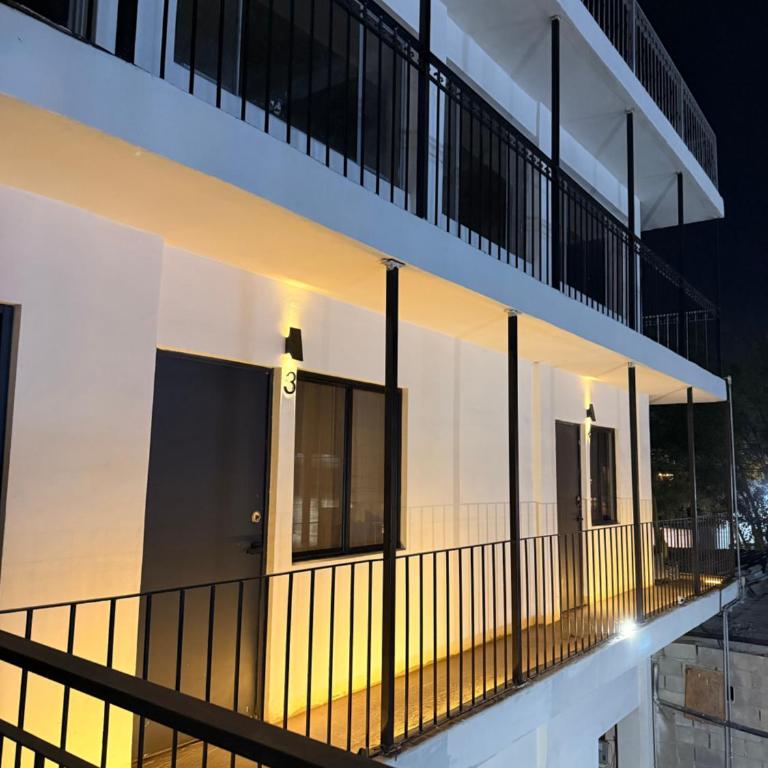 RA Suites - Suite Apartment - 15