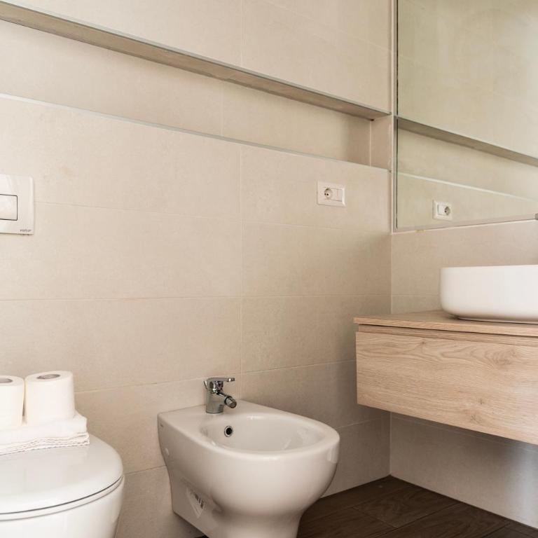 Youhosty - with AC, Metro Stop - Appartamento con 1 Camera da Letto - 6