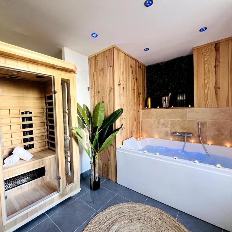 7 Inkermann - Love Room Spa & Sauna - Charpennes - One-Bedroom Apartment - 1
