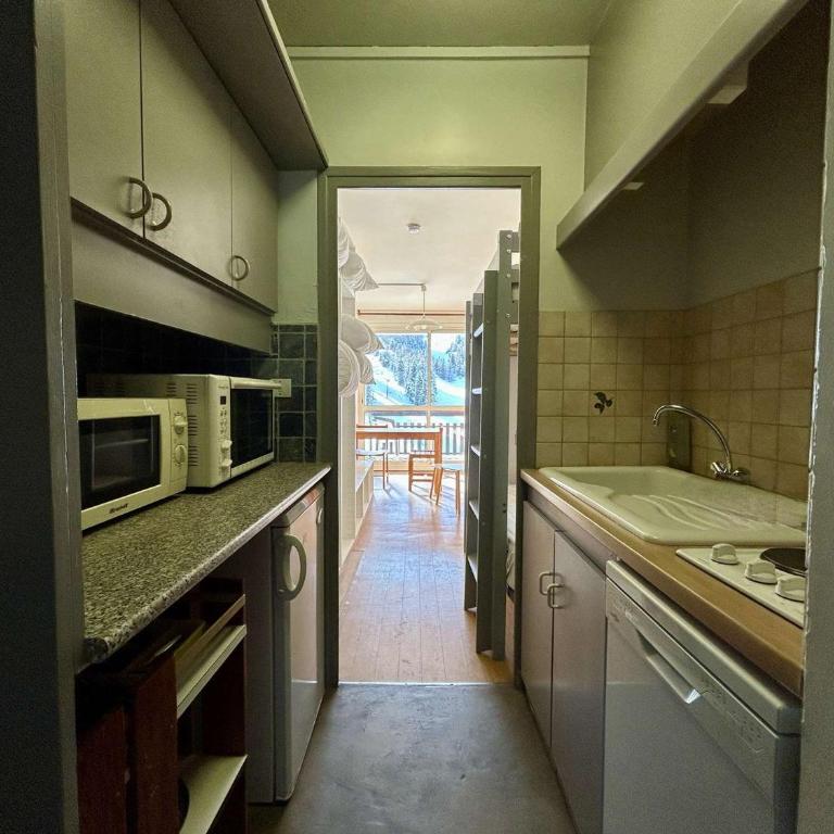 Studio cosy pour 4 pers., proche télésiège Le Jas, parking et Wi-Fi inclus - FR-1-525-282 - Apartamento - 4